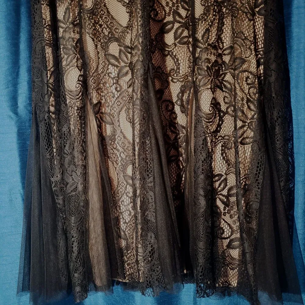 Candalite Women's Black Lace/Nude Underlay Dress Sz. 1x Cocktail/Wedding/Holiday - Picture 4 of 5